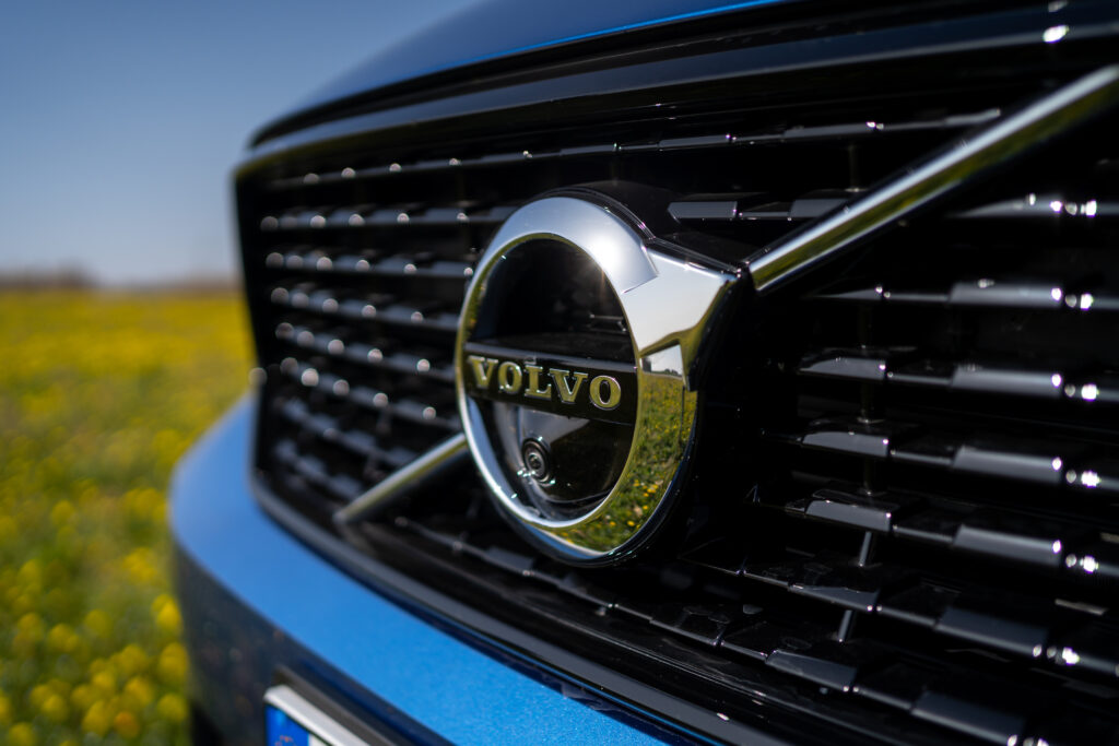 Volvo Reports Sales Decline