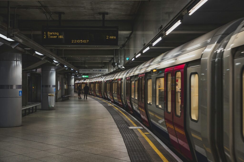 Brief Power Outage Causes Major Disruptions on London Underground