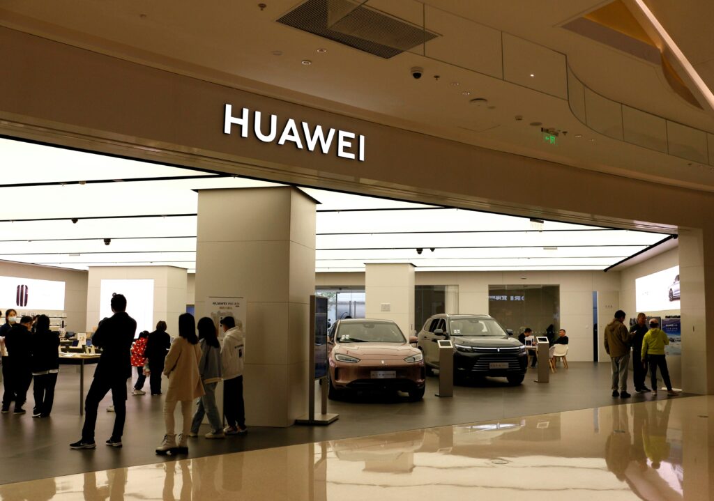 EU Parliament Weighs Lifting Immunity of Five MEPs in Huawei Probe