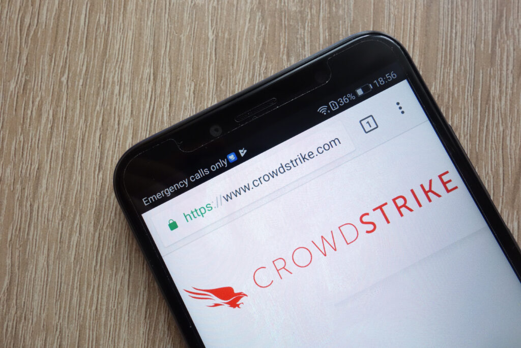 CrowdStrike to Cut 5% of Jobs Citing AI Efficiency After Global IT Outage