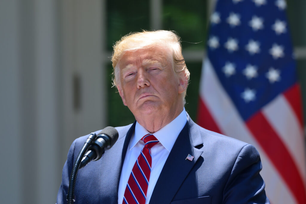 Trump Begins Gulf Visit with Record Arms Deal and Plans Talks with Syria’s New Leader