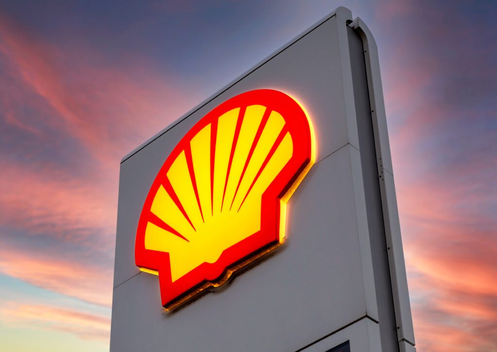 Dutch Climate Group Threatens New Lawsuit Against Shell Over Fossil Projects