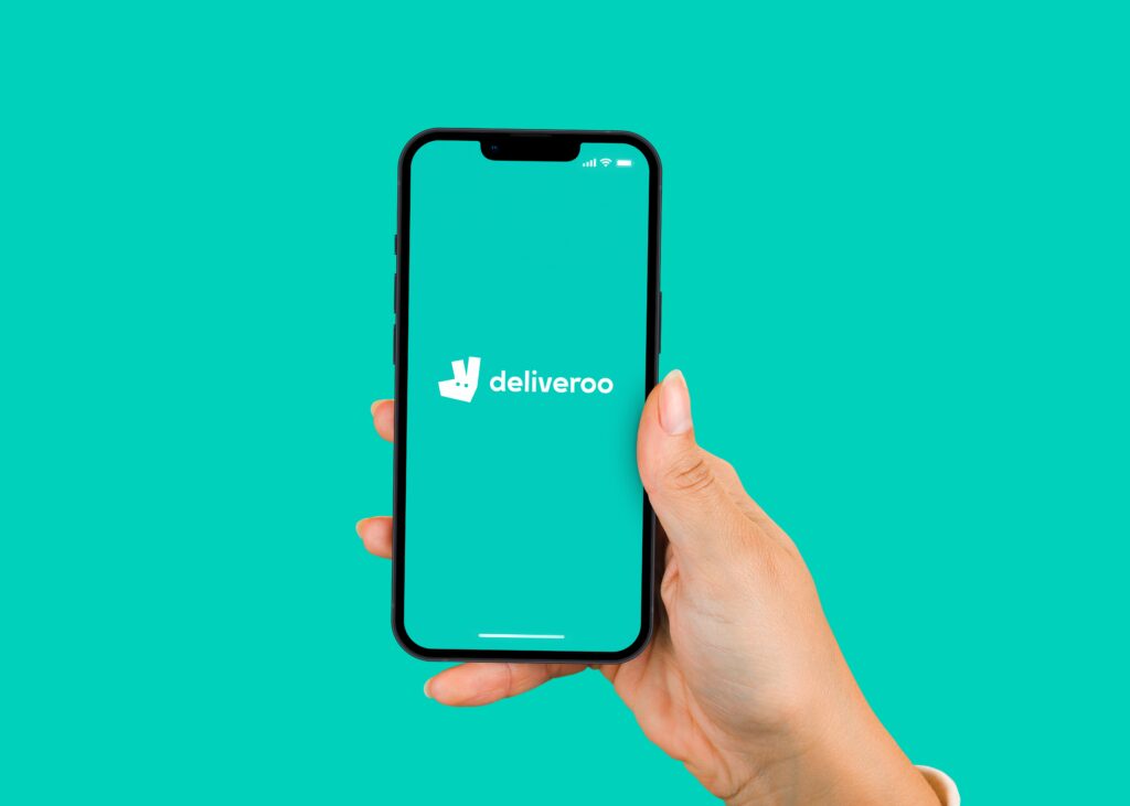 American DoorDash Set to Acquire Deliveroo in £2.9 Billion Takeover