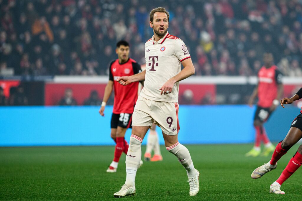 Kane Shines as Bayern Dominate in Müller's Emotional Farewell